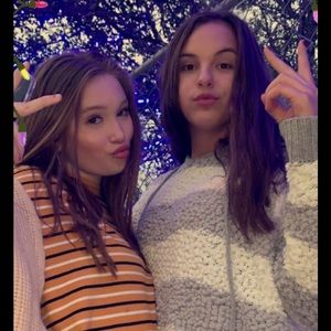 Meet your Posher, Hollie grace